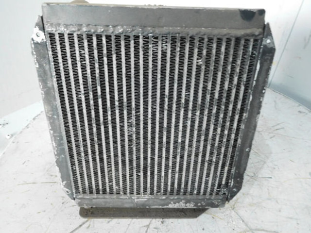 Liebherr Oilcooler - Radiateur d'huile: photos 1 Liebherr Oilcooler - Radiateur d'huile: photos 1