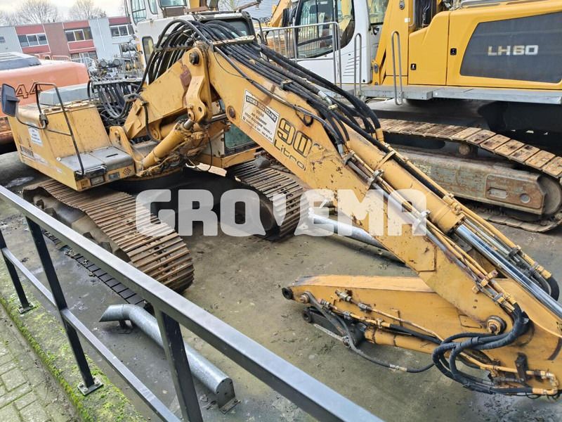 Liebherr R900B Li - Pelle sur chenille: photos 1 Liebherr R900B Li - Pelle sur chenille: photos 1