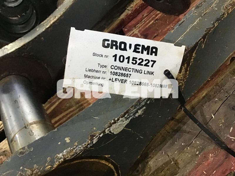 Liebherr R926 COMP / A924C Li / R924 COMPACT / R922 LC / R926 LC / R920 LC / R920 NLC - Attache rapide: photos 2 Liebherr R926 COMP / A924C Li / R924 COMPACT / R922 LC / R926 LC / R920 LC / R920 NLC - Attache rapide: photos 2