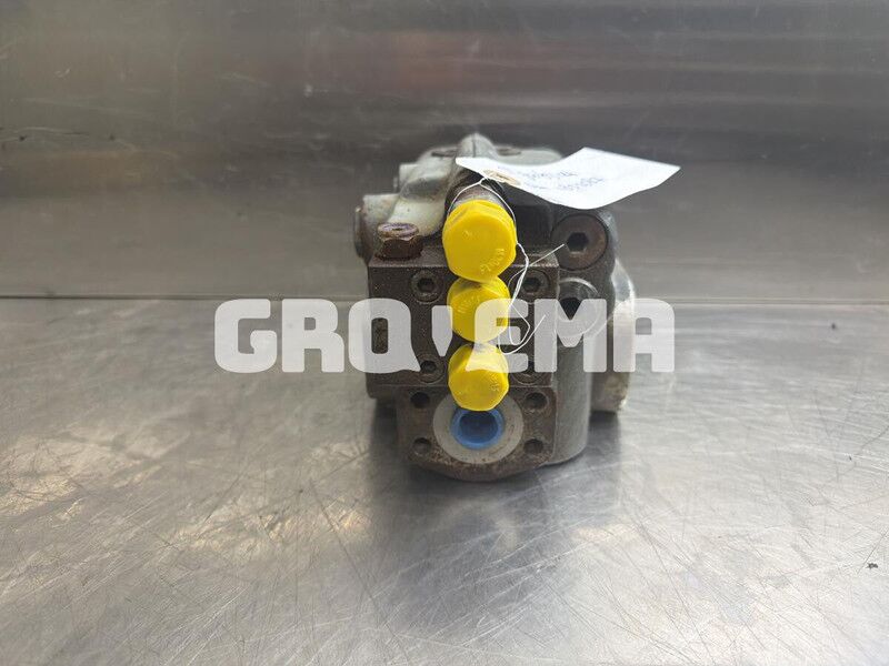 Liebherr R936 LC / R936 NLC - Hydraulique: photos 3 Liebherr R936 LC / R936 NLC - Hydraulique: photos 3