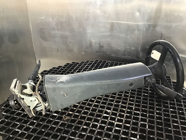 Liebherr Steering column - Colonne de direction: photos 1 Liebherr Steering column - Colonne de direction: photos 1