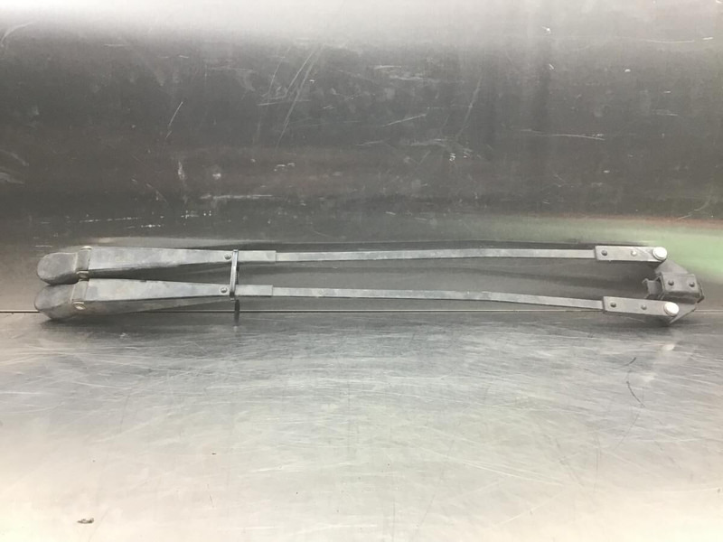 Liebherr Wiper Arm - Essuie-glace: photos 2 Liebherr Wiper Arm - Essuie-glace: photos 2