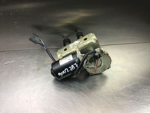 Liebherr Wiper Motor - Essuie-glace: photos 1 Liebherr Wiper Motor - Essuie-glace: photos 1