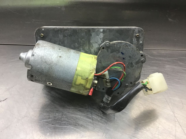 Liebherr Wiper Motor - Essuie-glace: photos 1 Liebherr Wiper Motor - Essuie-glace: photos 1