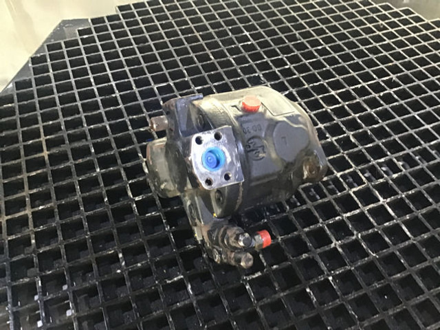 Rexroth A10V045 - Pompe hydraulique: photos 1 Rexroth A10V045 - Pompe hydraulique: photos 1