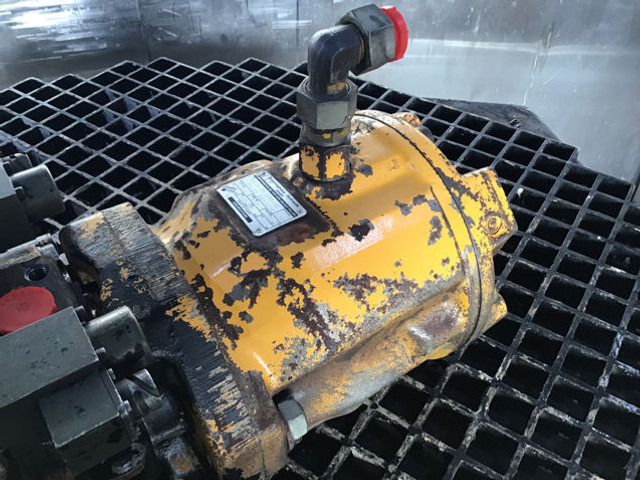Rexroth A10V071 - Pompe hydraulique: photos 1 Rexroth A10V071 - Pompe hydraulique: photos 1