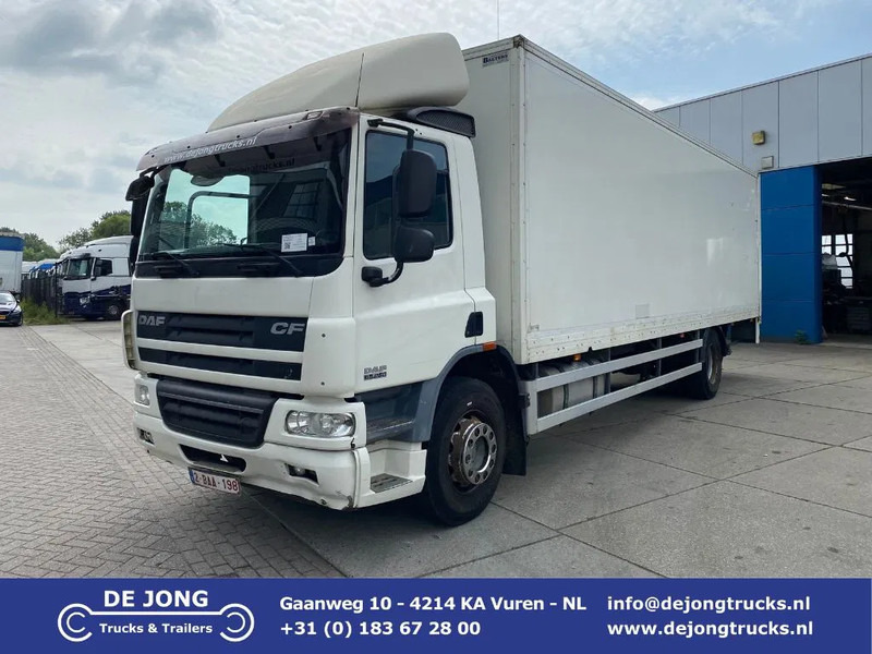 DAF CF 65.250 Closed Box / Euro 5 / Dhollandia - Camion fourgon: photos 1 DAF CF 65.250 Closed Box / Euro 5 / Dhollandia - Camion fourgon: photos 1