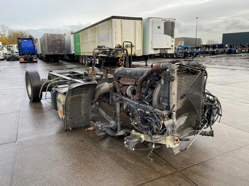 Renault Premium Chassis + Engine 430 - Moteur pour Camion: photos 2 Renault Premium Chassis + Engine 430 - Moteur pour Camion: photos 2