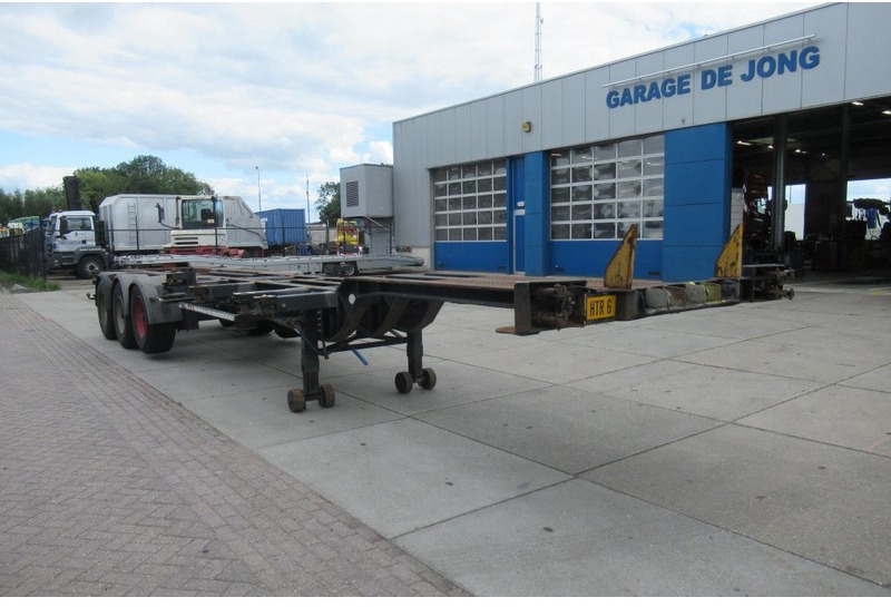 Renders Container Chassis / Extendable on rear / BPW + drum - Semi-remorque porte-conteneur/ Caisse mobile: photos 3 Renders Container Chassis / Extendable on rear / BPW + drum - Semi-remorque porte-conteneur/ Caisse mobile: photos 3