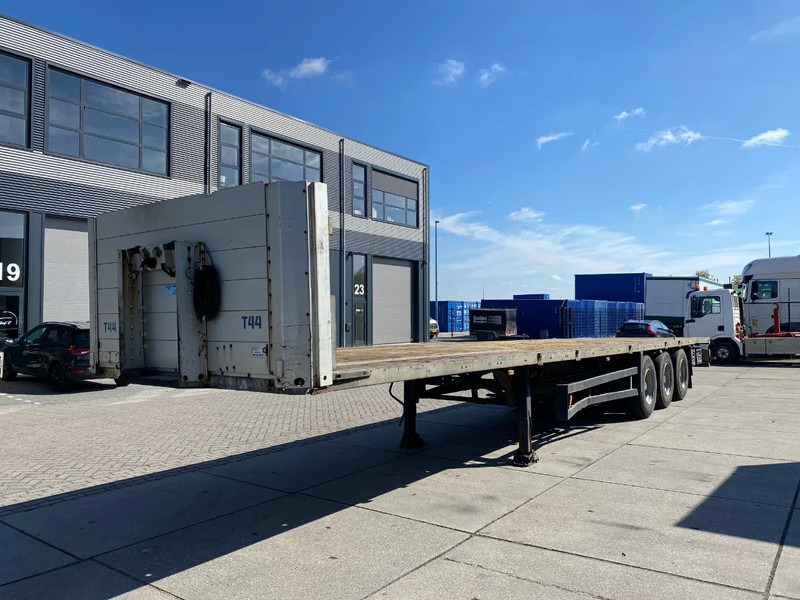 Schmitz Cargobull S01 / Plateau Trailer / 2x Lift Axle / SAF - Semi-remorque plateau: photos 4 Schmitz Cargobull S01 / Plateau Trailer / 2x Lift Axle / SAF - Semi-remorque plateau: photos 4