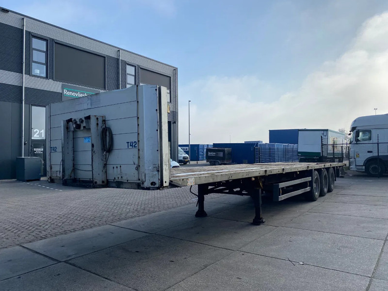 Schmitz Cargobull S01 / Plateau Trailer / 2x Lift Axle / SAF - Semi-remorque plateau: photos 4 Schmitz Cargobull S01 / Plateau Trailer / 2x Lift Axle / SAF - Semi-remorque plateau: photos 4