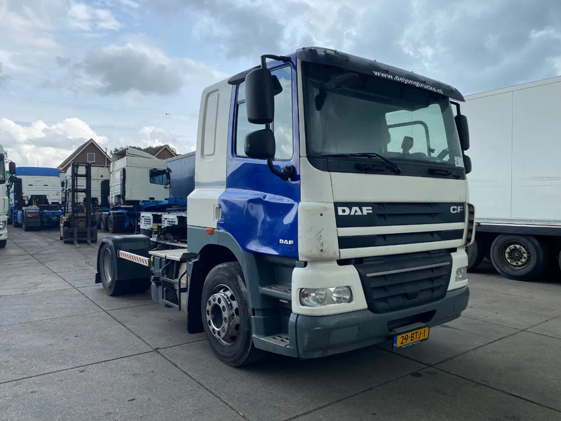 DAF CF 85.410 Sleepcab / ENGINE DAMAGE / ADR / Euro-5 - Tracteur routier: photos 3 DAF CF 85.410 Sleepcab / ENGINE DAMAGE / ADR / Euro-5 - Tracteur routier: photos 3