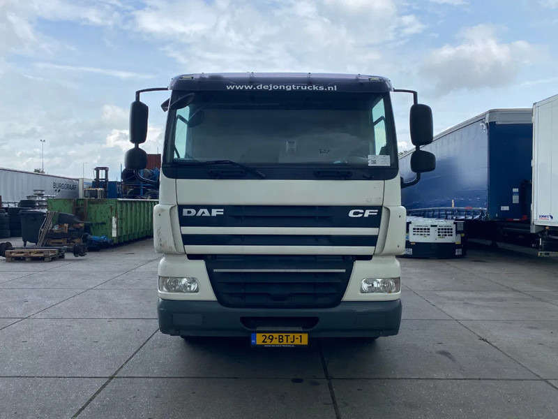 DAF CF 85.410 Sleepcab / ENGINE DAMAGE / ADR / Euro-5 - Tracteur routier: photos 2 DAF CF 85.410 Sleepcab / ENGINE DAMAGE / ADR / Euro-5 - Tracteur routier: photos 2