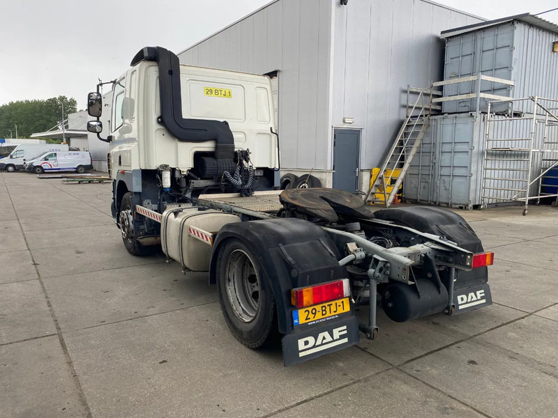 DAF CF 85.410 Sleepcab / ENGINE DAMAGE / ADR / Euro-5 - Tracteur routier: photos 4 DAF CF 85.410 Sleepcab / ENGINE DAMAGE / ADR / Euro-5 - Tracteur routier: photos 4