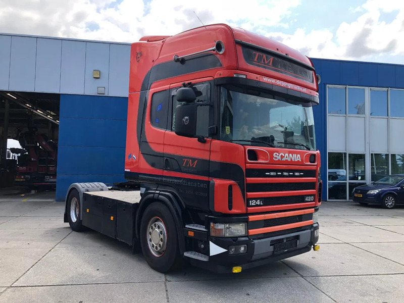 Scania R124-420 / Manual / Euro 3 - Tracteur routier: photos 3 Scania R124-420 / Manual / Euro 3 - Tracteur routier: photos 3