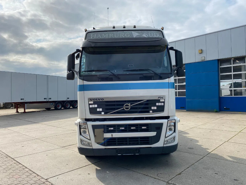 Volvo FH 12.420 6X2 / Steering Axle / 2x Tank / Euro 5 - Tracteur routier: photos 2 Volvo FH 12.420 6X2 / Steering Axle / 2x Tank / Euro 5 - Tracteur routier: photos 2