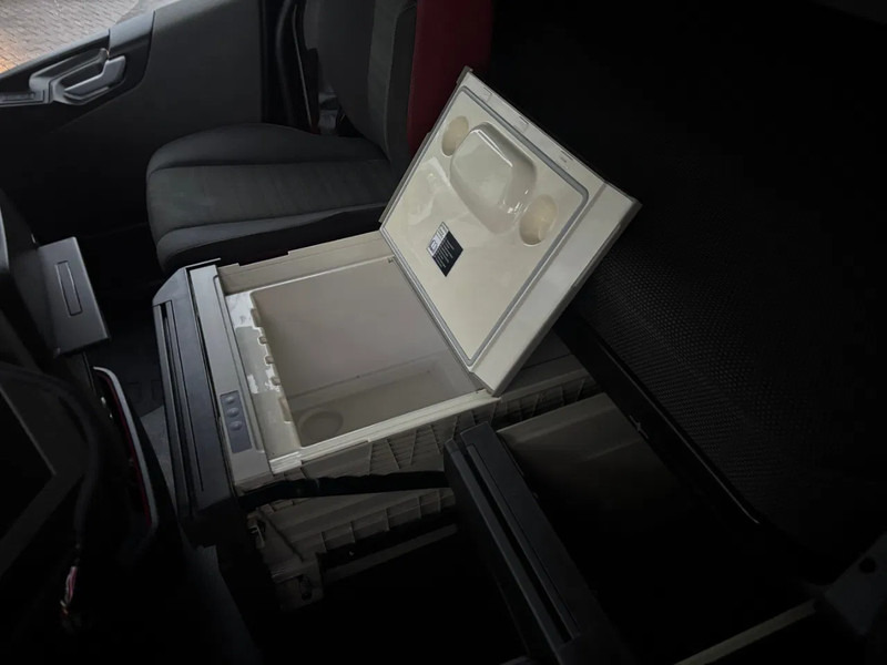 Tracteur routier Volvo FH 13.420 Globetrotter / ADR + PTO / Stand Airco: photos 9