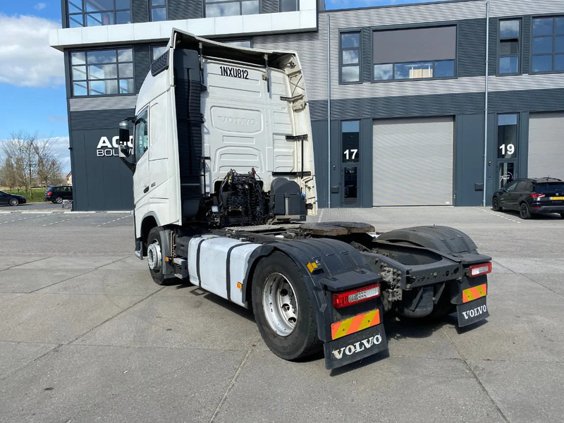 Volvo FH 13.460 Globetrotter / 2x Tank / 394.865 Km / Euro 6 - Tracteur routier: photos 4 Volvo FH 13.460 Globetrotter / 2x Tank / 394.865 Km / Euro 6 - Tracteur routier: photos 4