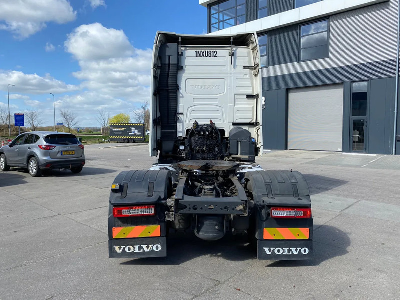 Volvo FH 13.460 Globetrotter / 2x Tank / 394.865 Km / Euro 6 - Tracteur routier: photos 5 Volvo FH 13.460 Globetrotter / 2x Tank / 394.865 Km / Euro 6 - Tracteur routier: photos 5