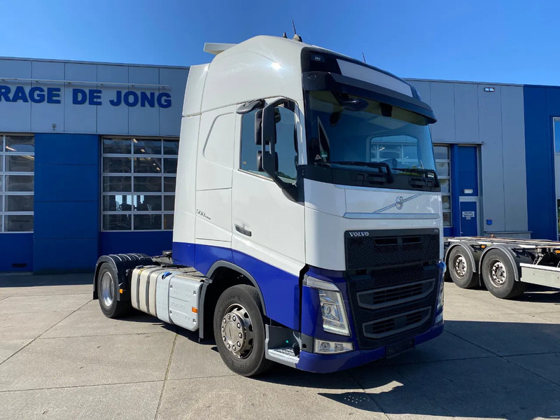 Volvo FH 13.500 Globetrotter XL / I-Park Cool / 2x Tank / Euro 6D - Tracteur routier: photos 3 Volvo FH 13.500 Globetrotter XL / I-Park Cool / 2x Tank / Euro 6D - Tracteur routier: photos 3