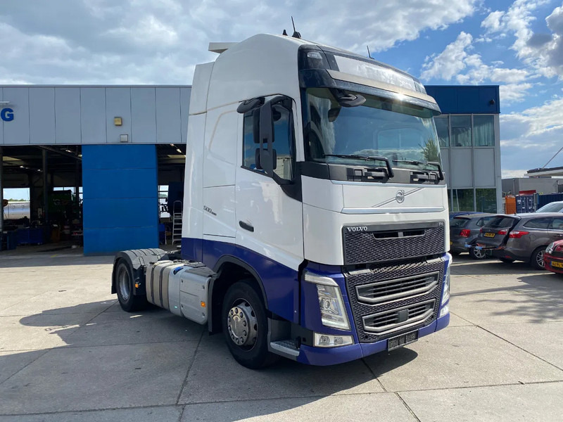Volvo FH 13.500 Globetrotter XL / I-Park Cool / 2x Tank / Euro 6D - Tracteur routier: photos 3 Volvo FH 13.500 Globetrotter XL / I-Park Cool / 2x Tank / Euro 6D - Tracteur routier: photos 3