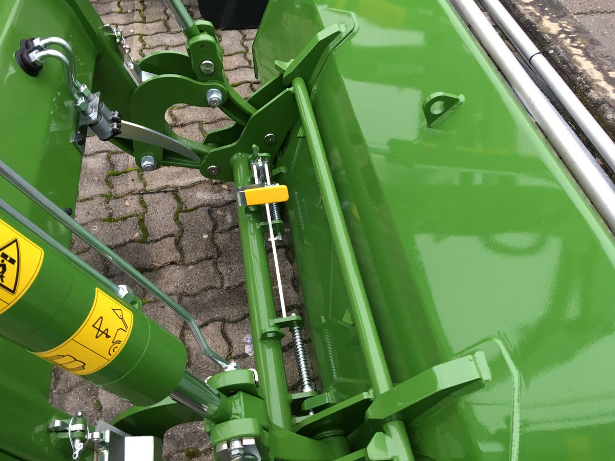 Fendt Cargo 4X75 - Chargeur frontal pour tracteur: photos 3 Fendt Cargo 4X75 - Chargeur frontal pour tracteur: photos 3