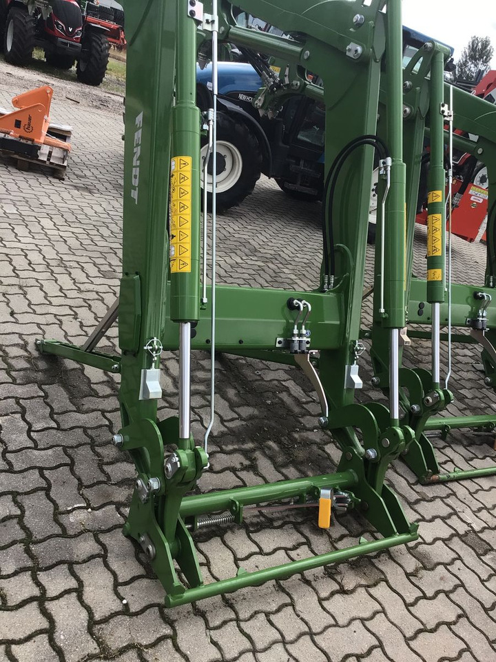Fendt Cargo 5x90 - Chargeur frontal pour tracteur: photos 2 Fendt Cargo 5x90 - Chargeur frontal pour tracteur: photos 2