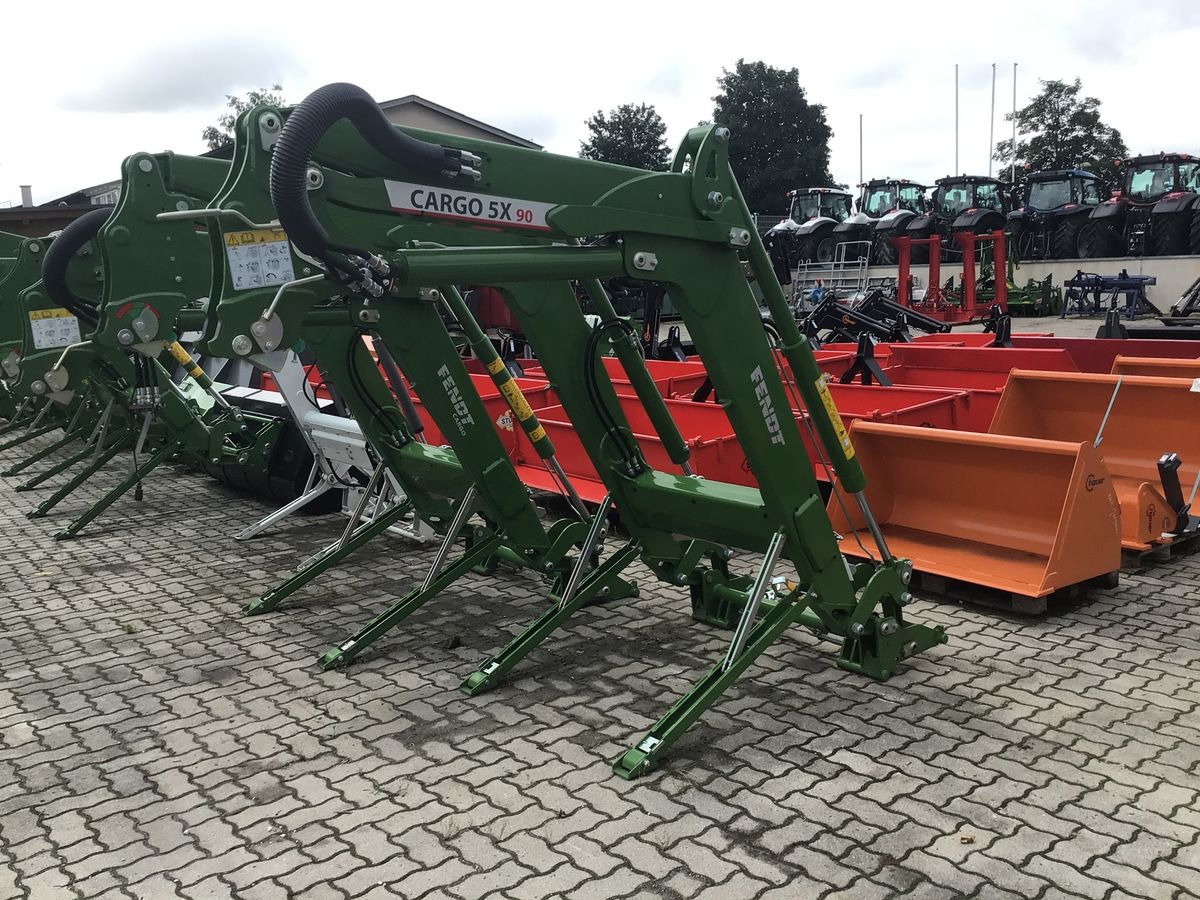 Fendt Cargo 5x90 - Chargeur frontal pour tracteur: photos 1 Fendt Cargo 5x90 - Chargeur frontal pour tracteur: photos 1
