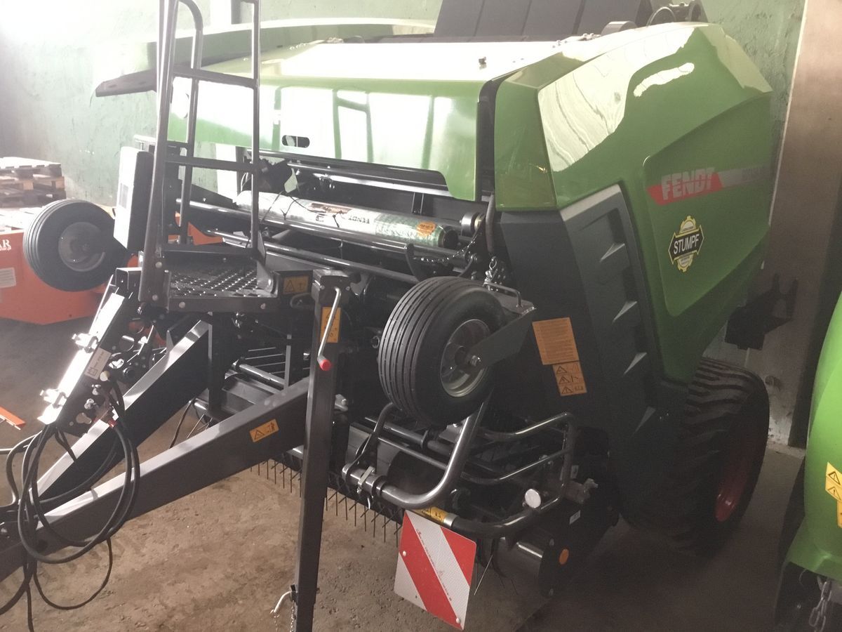 Fendt Rotana 160 V - Presse à balles rondes: photos 1 Fendt Rotana 160 V - Presse à balles rondes: photos 1