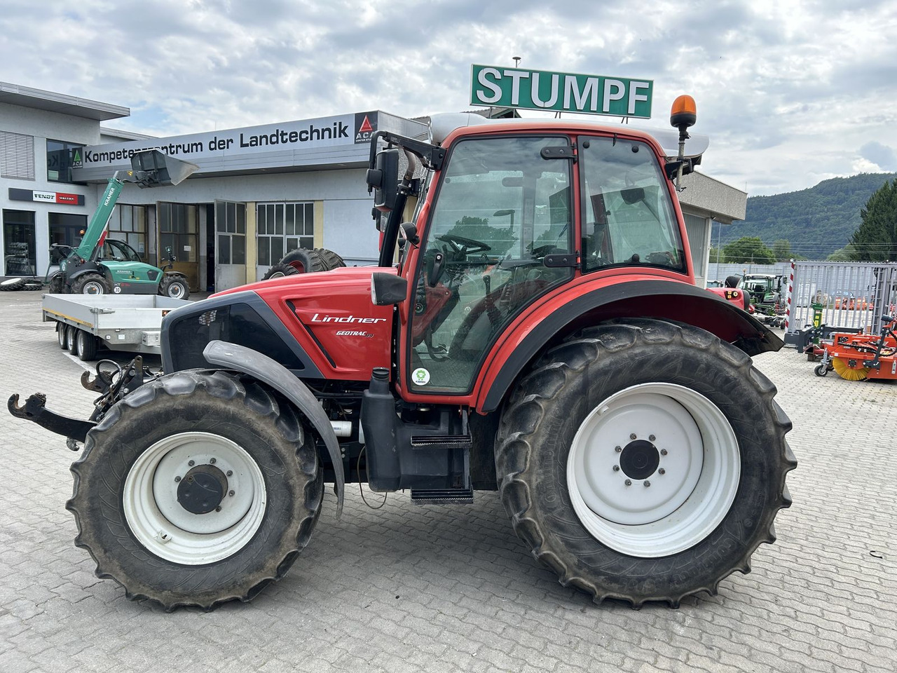 Lindner Geotrac 94 - Tracteur agricole: photos 5 Lindner Geotrac 94 - Tracteur agricole: photos 5