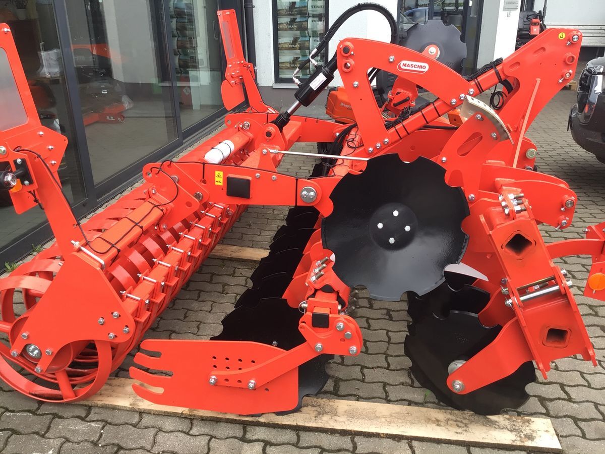Maschio Veloce 30 - Cover crop: photos 3 Maschio Veloce 30 - Cover crop: photos 3
