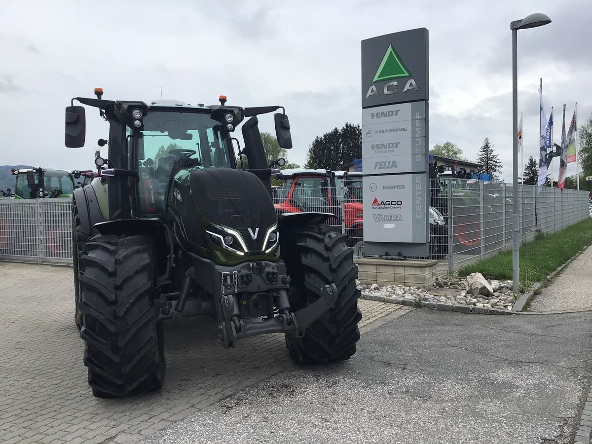 Valtra Q305 - Tracteur agricole: photos 2 Valtra Q305 - Tracteur agricole: photos 2
