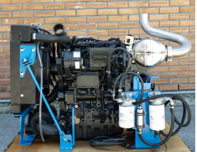 Deutz TD 2.2 L3 - Moteur pour Engins de chantier: photos 1 Deutz TD 2.2 L3 - Moteur pour Engins de chantier: photos 1