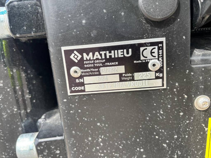 Mathieu MS-210 Azura Flex Street Sweeper - Balayeuse de voirie: photos 5 Mathieu MS-210 Azura Flex Street Sweeper - Balayeuse de voirie: photos 5