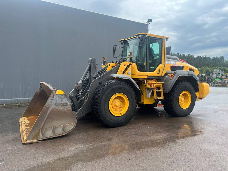 Volvo L 110 H - Chargeuse sur pneus: photos 1 Volvo L 110 H - Chargeuse sur pneus: photos 1