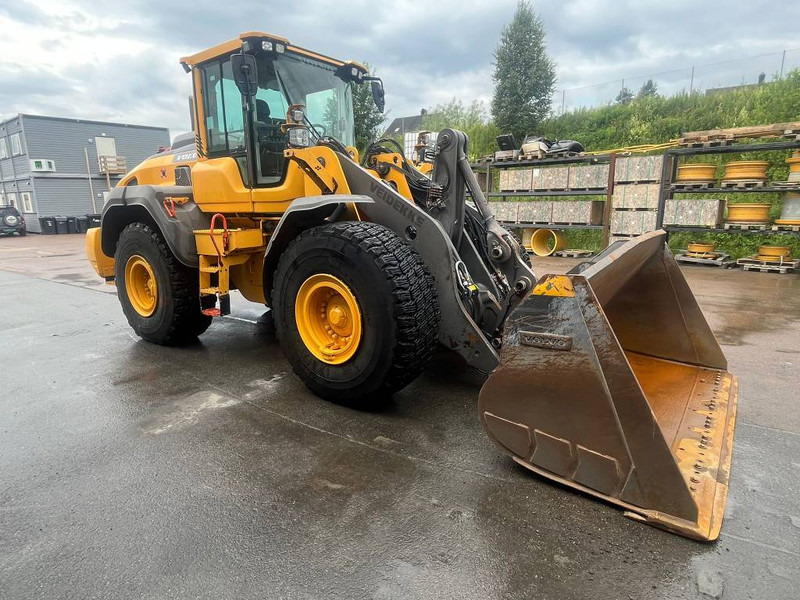 Volvo L 110 H - Chargeuse sur pneus: photos 2 Volvo L 110 H - Chargeuse sur pneus: photos 2
