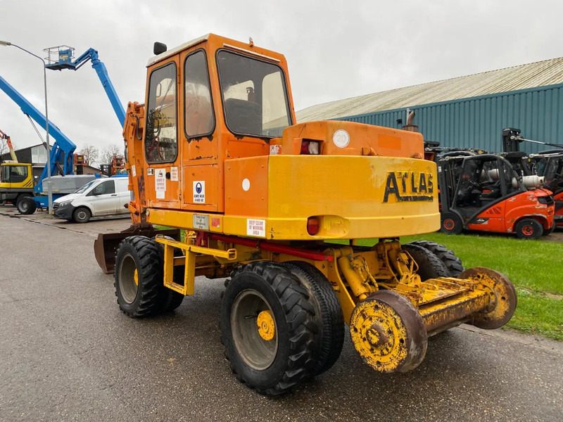 Atlas 1104 - Pelle: photos 5 Atlas 1104 - Pelle: photos 5