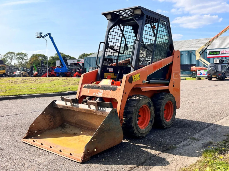Bobcat S70 - Mini chargeuse: photos 4 Bobcat S70 - Mini chargeuse: photos 4