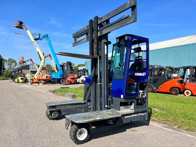Combilift C4000 4 WAY FORKLIFT - Chariot multidirectionnel: photos 1 Combilift C4000 4 WAY FORKLIFT - Chariot multidirectionnel: photos 1