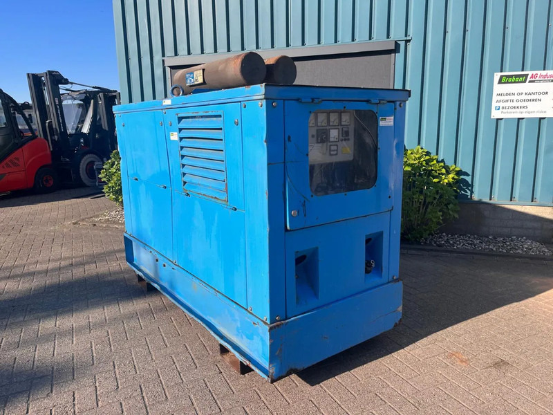 John Deere Stamford 42.5 kVA - Groupe électrogène: photos 2 John Deere Stamford 42.5 kVA - Groupe électrogène: photos 2