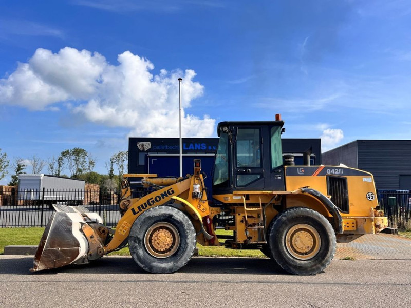 LIUGONG /CATERPILLAR CLG842 III - Chargeuse sur pneus: photos 2 LIUGONG /CATERPILLAR CLG842 III - Chargeuse sur pneus: photos 2