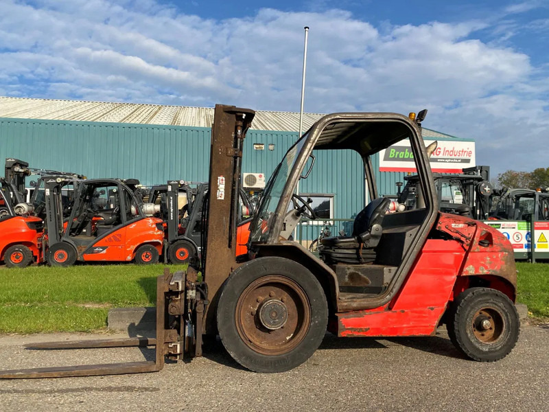 Manitou MSI 25T - Chariot élévateur diesel: photos 2 Manitou MSI 25T - Chariot élévateur diesel: photos 2