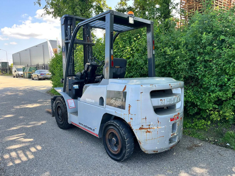 Nissan FD45 W1F4A45Y FD45 W1F4A45Y - Chariot élévateur diesel: photos 5 Nissan FD45 W1F4A45Y FD45 W1F4A45Y - Chariot élévateur diesel: photos 5