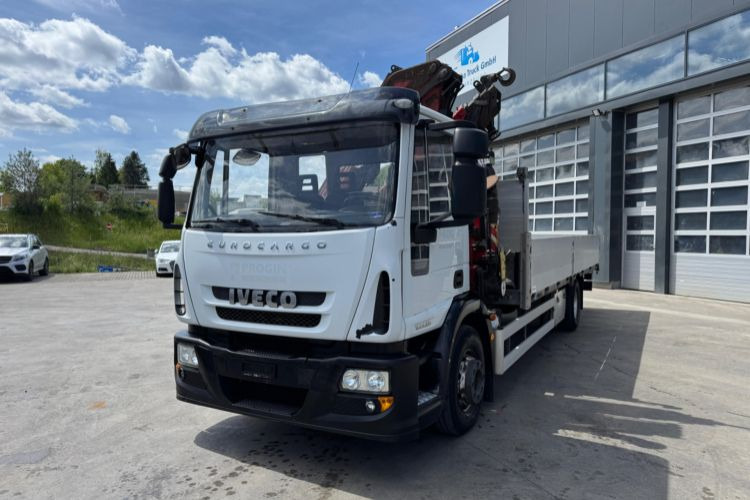 Iveco Eurocargo 160E28 Fassi 135-4 - Camion grue: photos 1 Iveco Eurocargo 160E28 Fassi 135-4 - Camion grue: photos 1