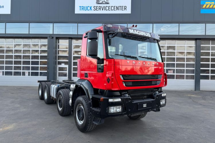 Iveco Trakker 450 8x4 Fahrgestell - Châssis cabine: photos 3 Iveco Trakker 450 8x4 Fahrgestell - Châssis cabine: photos 3