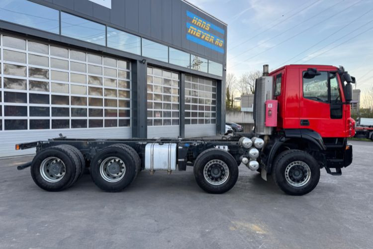 Iveco Trakker 450 8x4 Fahrgestell - Châssis cabine: photos 4 Iveco Trakker 450 8x4 Fahrgestell - Châssis cabine: photos 4