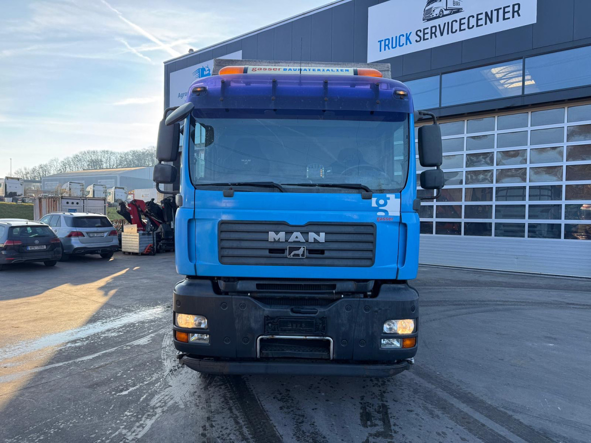 MAN TGA 26.440 6x2 - Camion à rideaux coulissants: photos 2 MAN TGA 26.440 6x2 - Camion à rideaux coulissants: photos 2