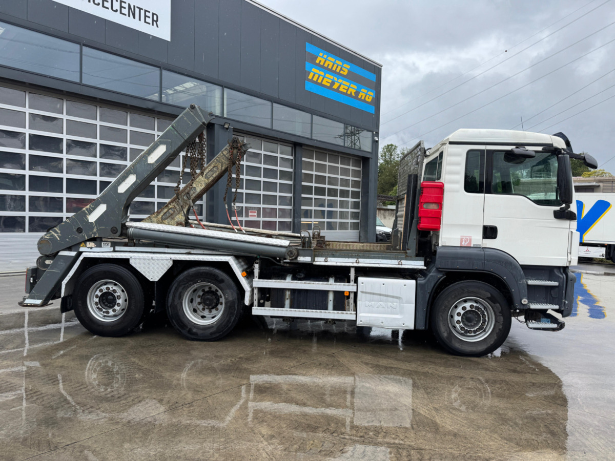 MAN TGS 28.440 6x2 UT GIGANT - Camion multibenne: photos 4 MAN TGS 28.440 6x2 UT GIGANT - Camion multibenne: photos 4
