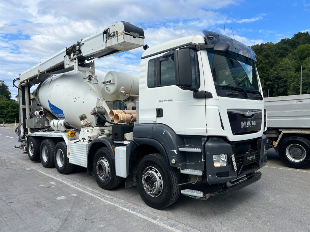 MAN TGS 35.480 10x4 10m3 Förderband 17M Liebherr - Camion malaxeur: photos 3 MAN TGS 35.480 10x4 10m3 Förderband 17M Liebherr - Camion malaxeur: photos 3