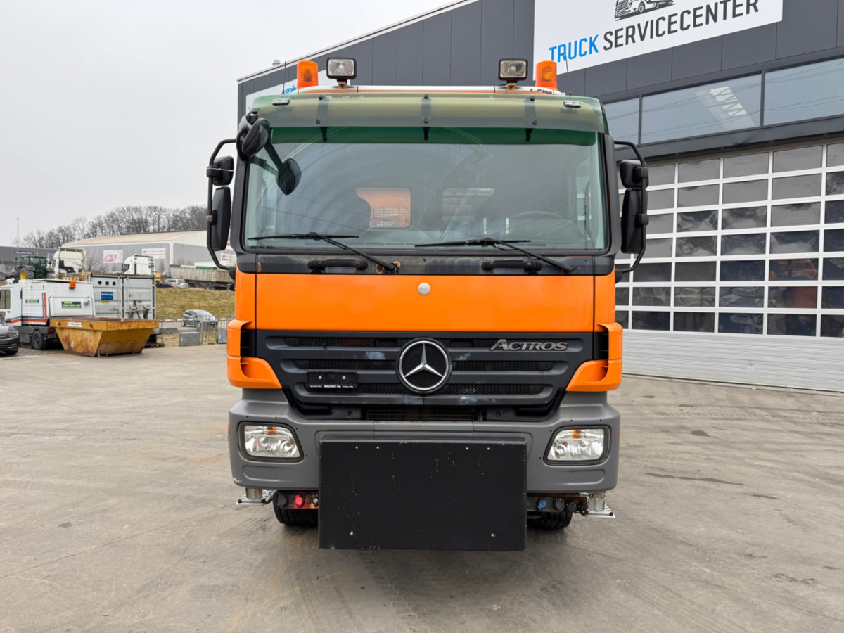 MERCEDES Actros 1841 4x4 mit Schneeplfug - Camion benne: photos 3 MERCEDES Actros 1841 4x4 mit Schneeplfug - Camion benne: photos 3